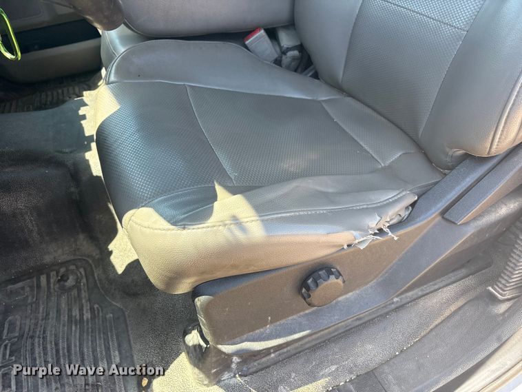 image for item FC2490 2019 Ford F250 Super Duty Crew Cab pickup truck