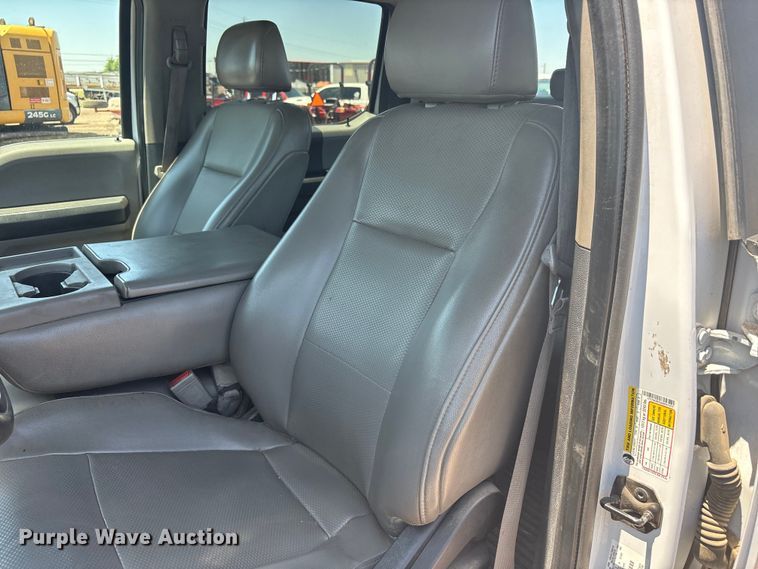 image for item FC2490 2019 Ford F250 Super Duty Crew Cab pickup truck