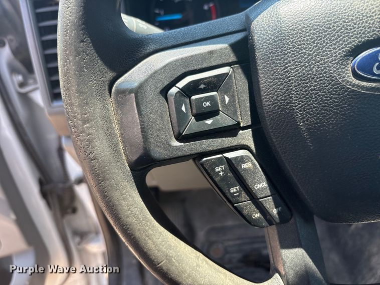 image for item FC2490 2019 Ford F250 Super Duty Crew Cab pickup truck