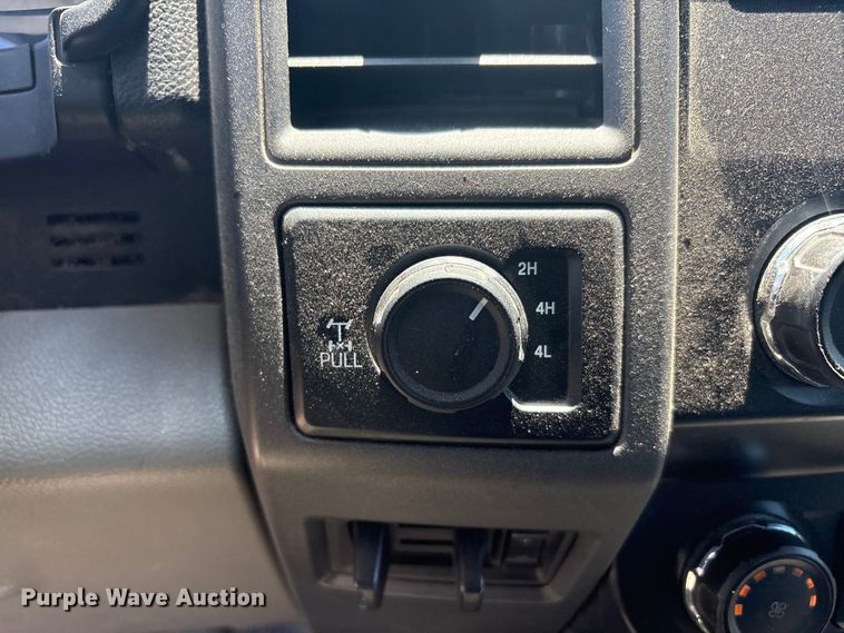 image for item FC2490 2019 Ford F250 Super Duty Crew Cab pickup truck