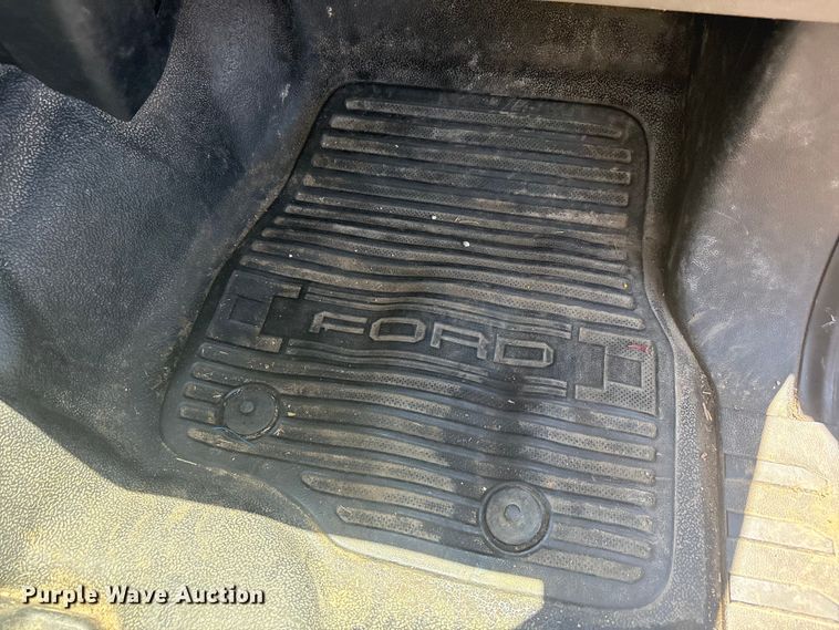 image for item FC2490 2019 Ford F250 Super Duty Crew Cab pickup truck