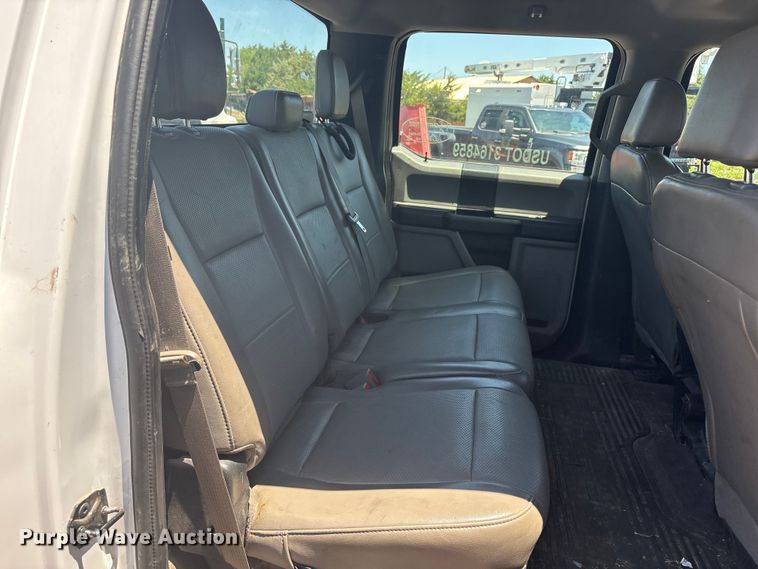 image for item FC2490 2019 Ford F250 Super Duty Crew Cab pickup truck