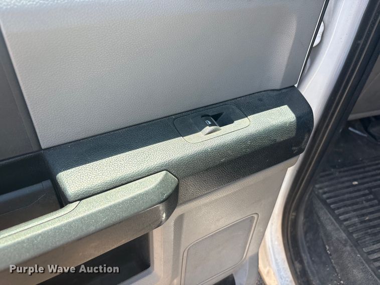 image for item FC2490 2019 Ford F250 Super Duty Crew Cab pickup truck