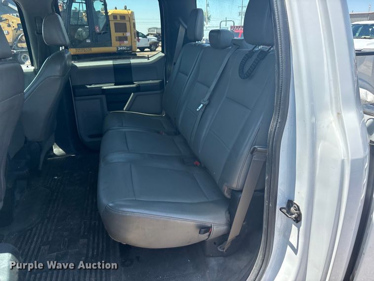 image for item FC2490 2019 Ford F250 Super Duty Crew Cab pickup truck
