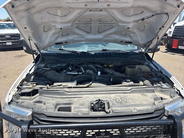 image for item FC2490 2019 Ford F250 Super Duty Crew Cab pickup truck