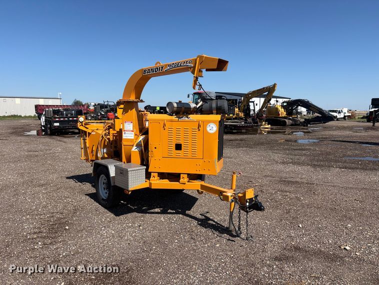 image for item FC2493 2005 Bandit 150 wood chipper