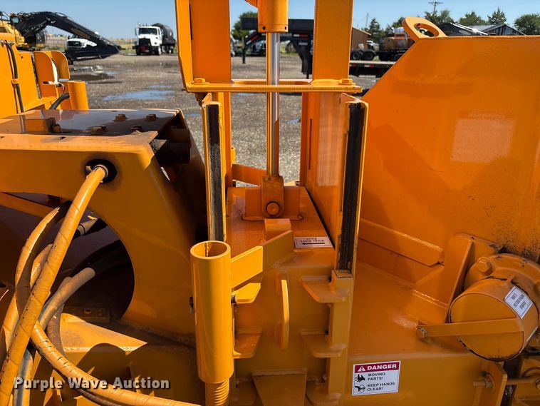 image for item FC2493 2005 Bandit 150 wood chipper