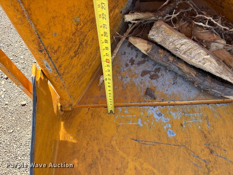 image for item FC2493 2005 Bandit 150 wood chipper