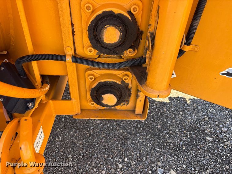 image for item FC2493 2005 Bandit 150 wood chipper
