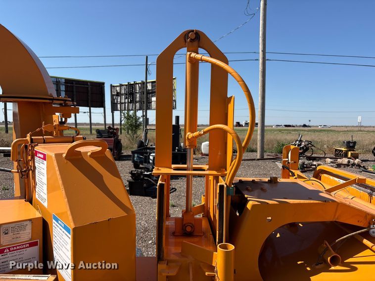 image for item FC2493 2005 Bandit 150 wood chipper