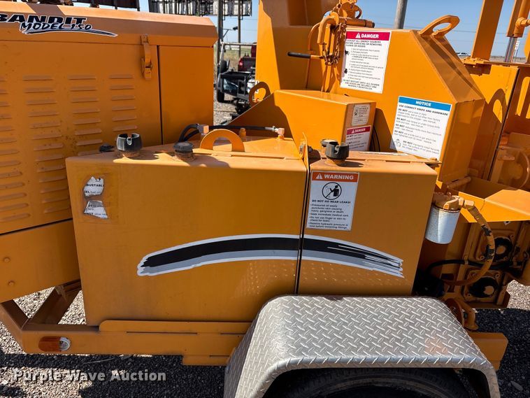 image for item FC2493 2005 Bandit 150 wood chipper