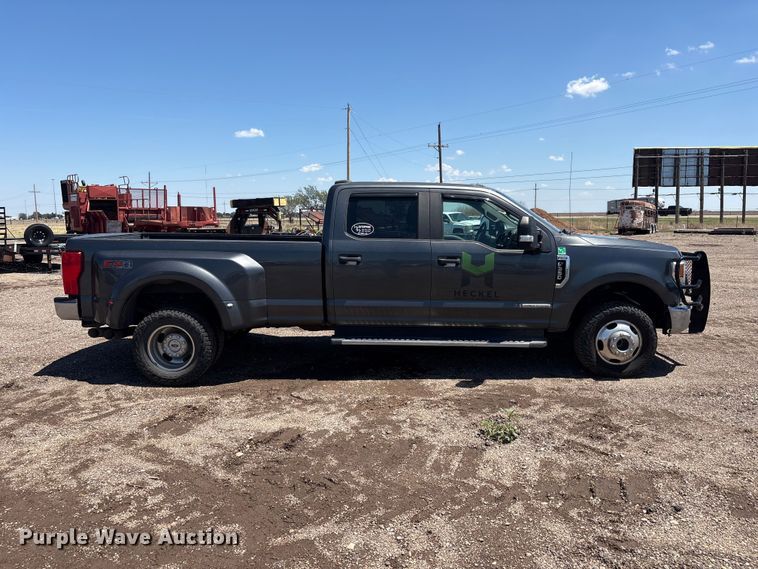 image for item FC2500 2020 Ford F350 Super Duty Crew Cab pickup truck