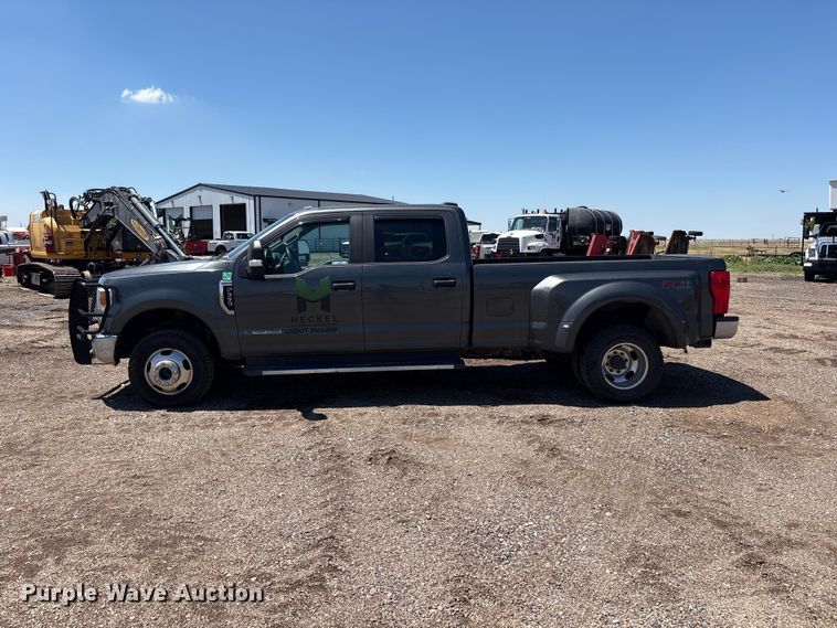 image for item FC2500 2020 Ford F350 Super Duty Crew Cab pickup truck