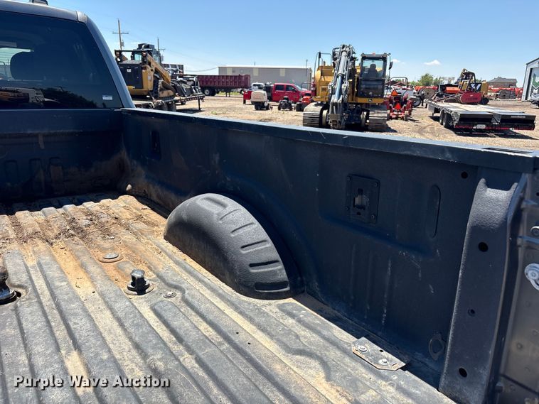 image for item FC2500 2020 Ford F350 Super Duty Crew Cab pickup truck