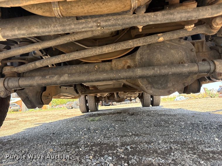 image for item FC2500 2020 Ford F350 Super Duty Crew Cab pickup truck