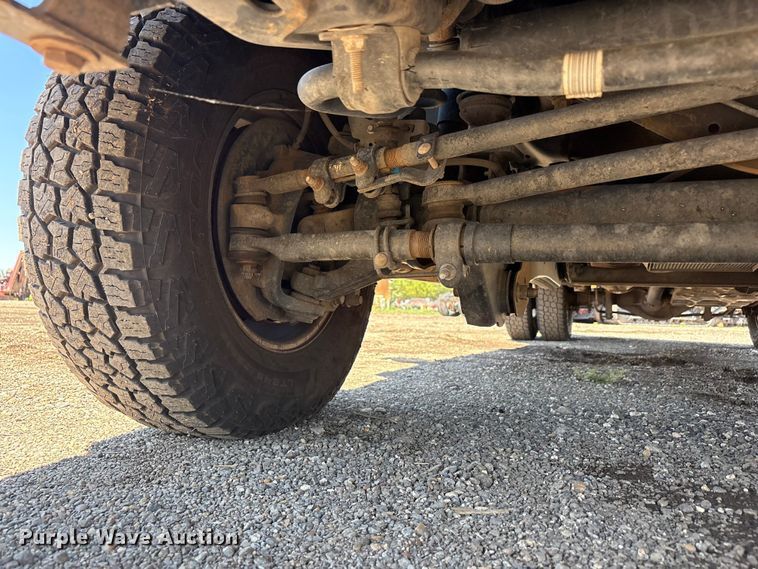 image for item FC2500 2020 Ford F350 Super Duty Crew Cab pickup truck