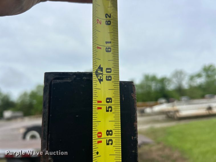 image for item FC2539 2006 PJ Trailers equipment trailer