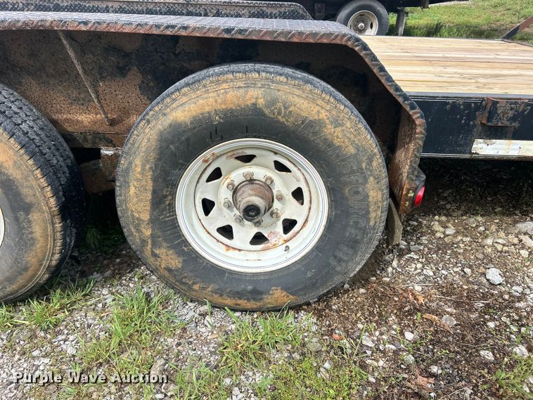image for item FC2539 2006 PJ Trailers equipment trailer