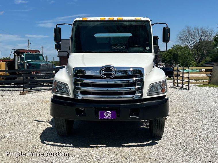 image for item FC2780 2008 Hino 268 flatbed truck