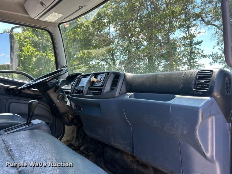 image for item FC2780 2008 Hino 268 flatbed truck