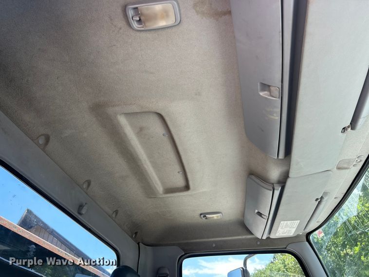 image for item FC2780 2008 Hino 268 flatbed truck