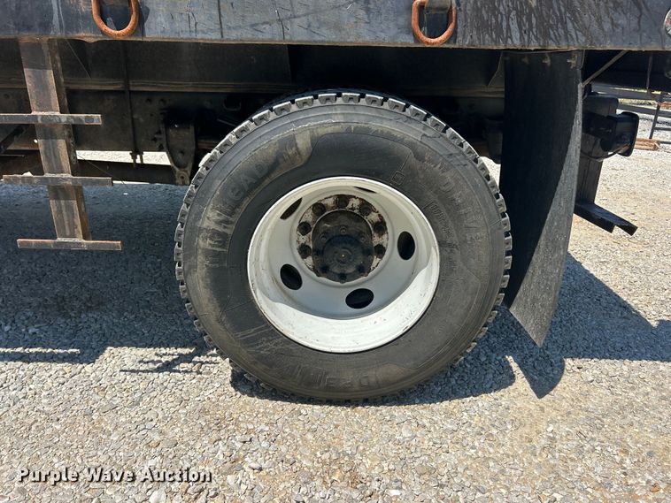 image for item FC2780 2008 Hino 268 flatbed truck