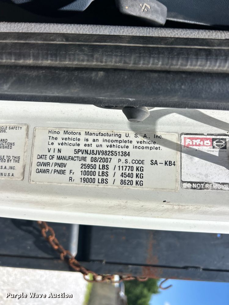 image for item FC2780 2008 Hino 268 flatbed truck