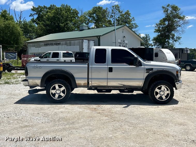 image for item FC2796 2008 Ford F250 Super Duty XLT Ext. Cab pickup truck