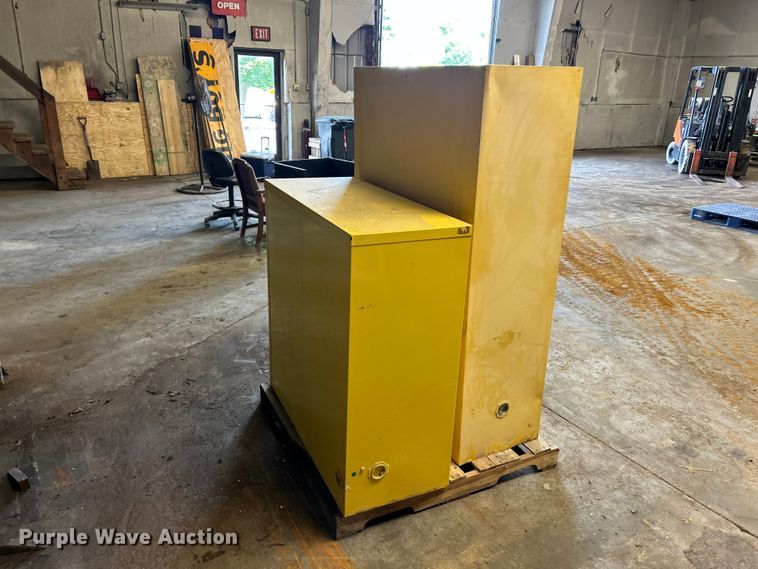 image for item FC2815 Fuel cabinets