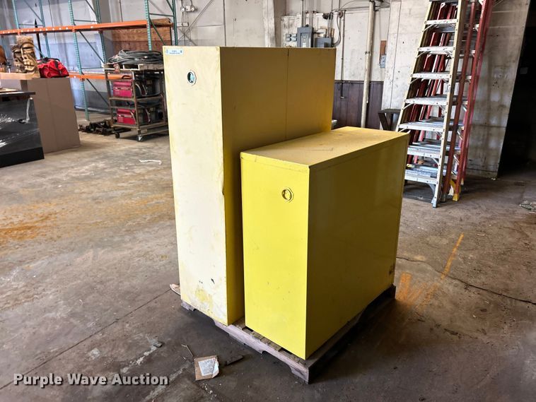 image for item FC2815 Fuel cabinets