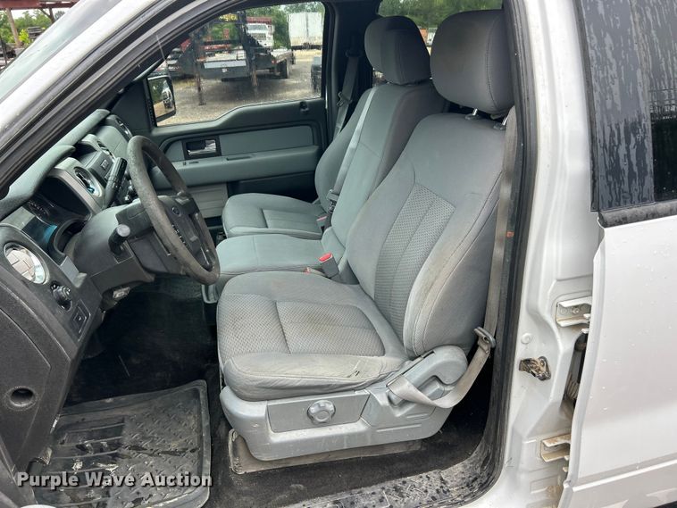 image for item FC2833 2014 Ford F150 XLT Crew Cab pickup truck