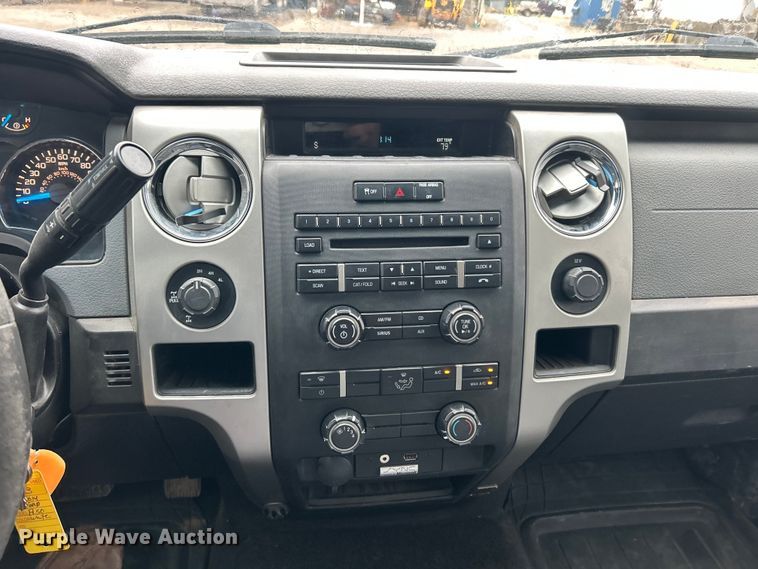 image for item FC2833 2014 Ford F150 XLT Crew Cab pickup truck