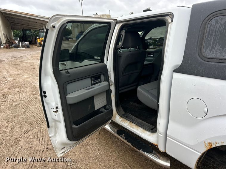 image for item FC2833 2014 Ford F150 XLT Crew Cab pickup truck