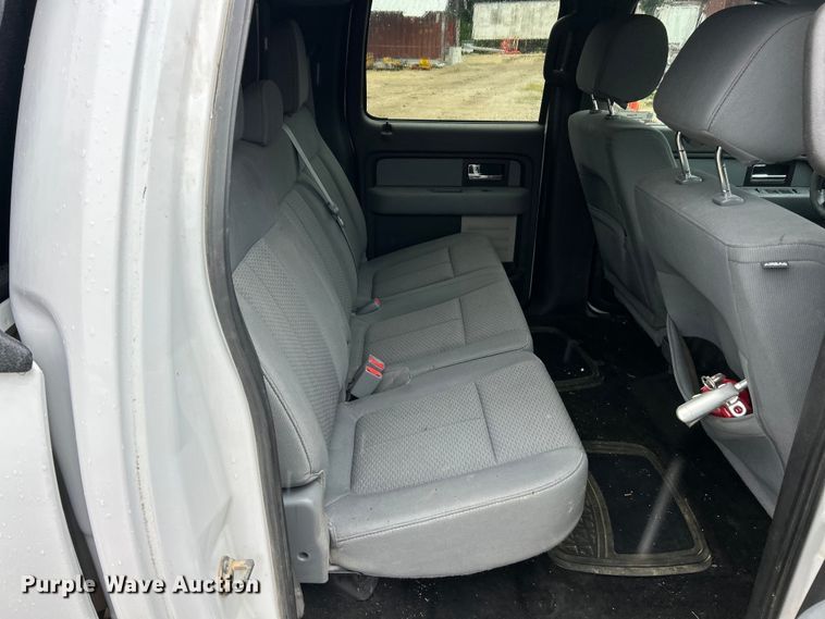 image for item FC2833 2014 Ford F150 XLT Crew Cab pickup truck
