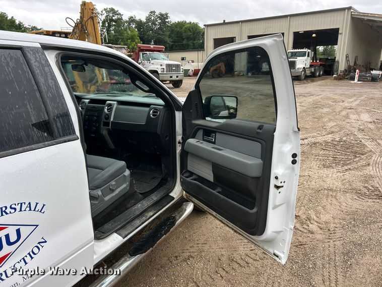 image for item FC2833 2014 Ford F150 XLT Crew Cab pickup truck
