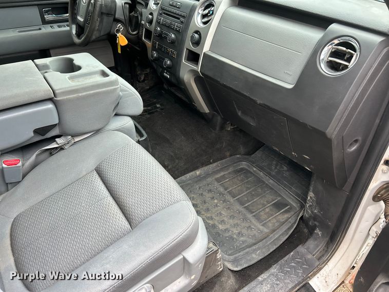 image for item FC2833 2014 Ford F150 XLT Crew Cab pickup truck