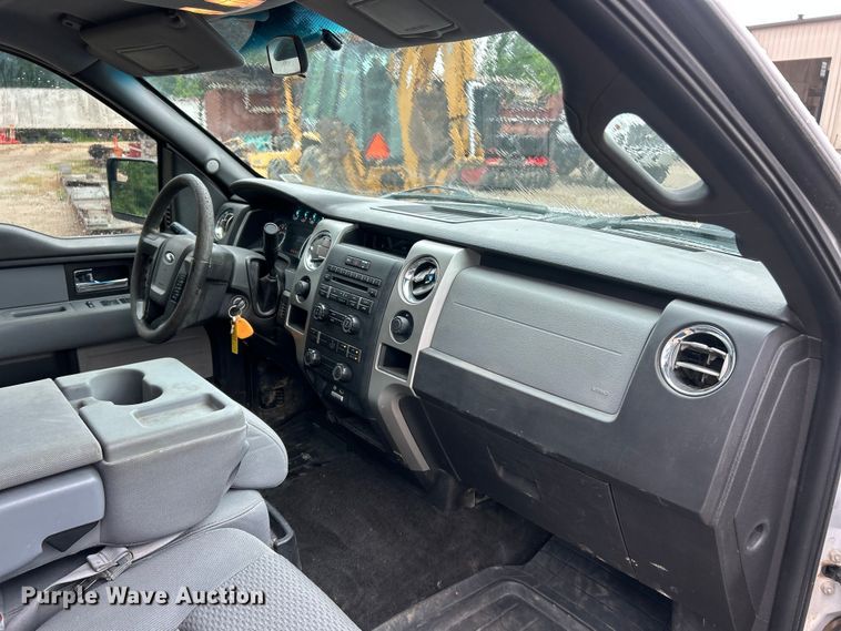 image for item FC2833 2014 Ford F150 XLT Crew Cab pickup truck