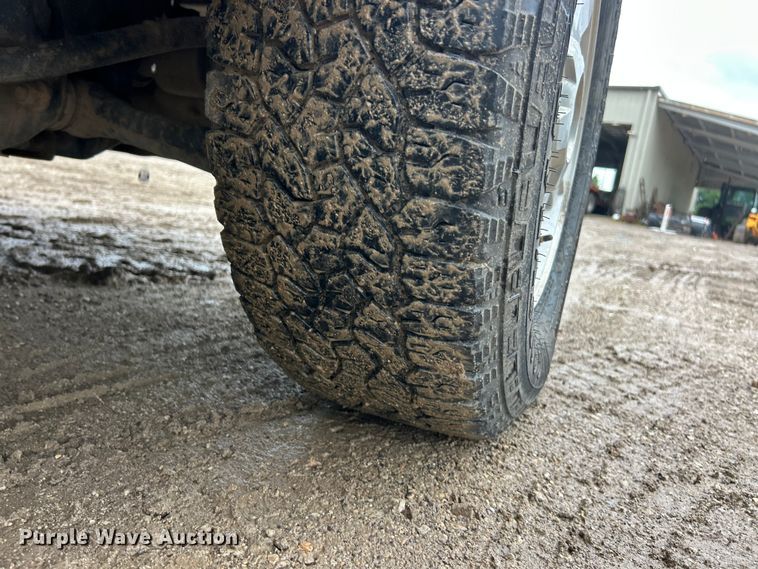 image for item FC2833 2014 Ford F150 XLT Crew Cab pickup truck