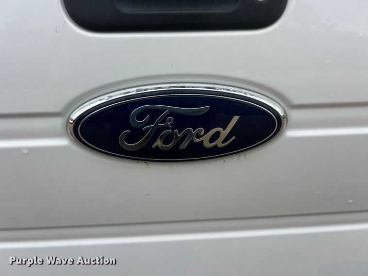 image for item FC2833 2014 Ford F150 XLT Crew Cab pickup truck