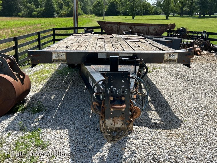 image for item FC2842 2016 TrailKing TK40LP equipment trailer
