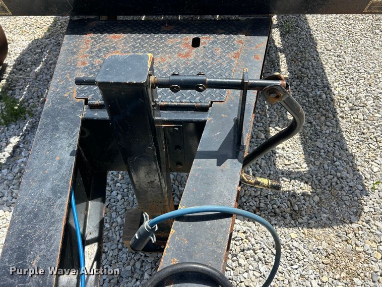 image for item FC2842 2016 TrailKing TK40LP equipment trailer