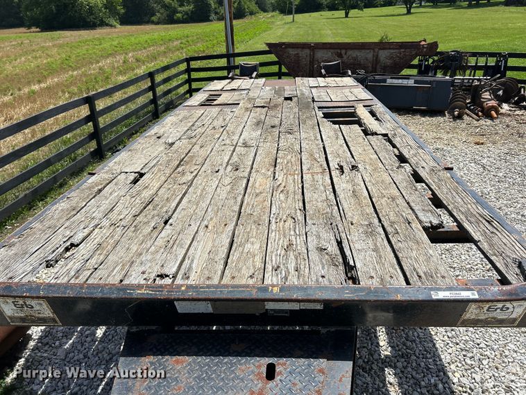 image for item FC2842 2016 TrailKing TK40LP equipment trailer