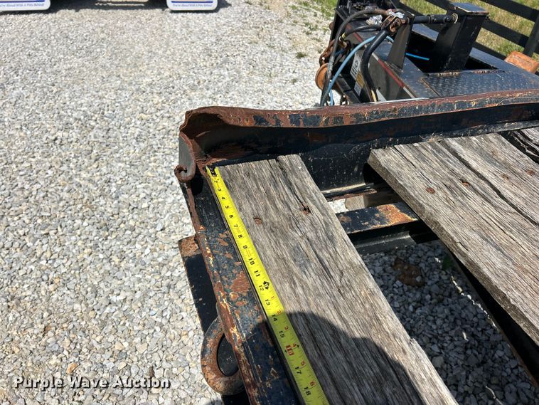 image for item FC2842 2016 TrailKing TK40LP equipment trailer