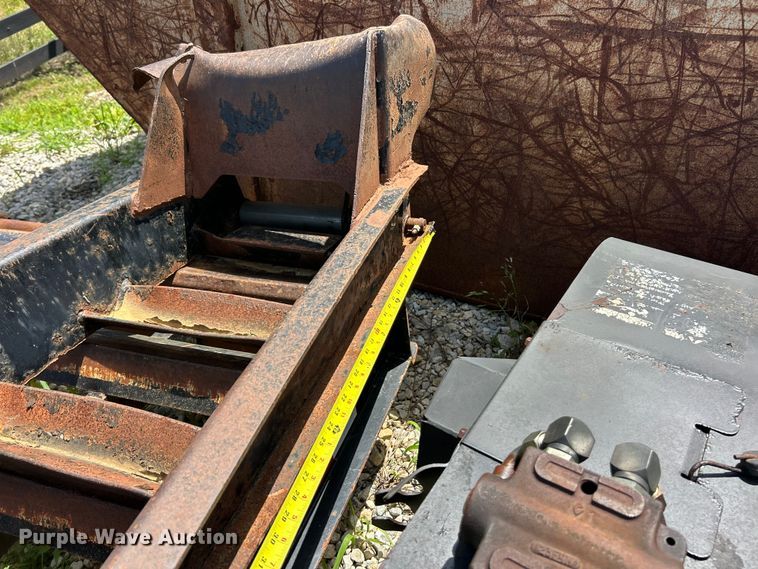 image for item FC2842 2016 TrailKing TK40LP equipment trailer