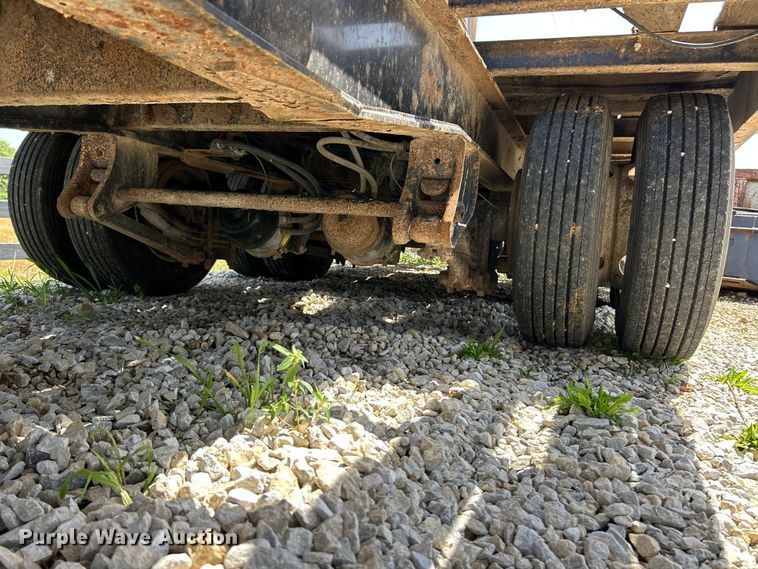 image for item FC2842 2016 TrailKing TK40LP equipment trailer