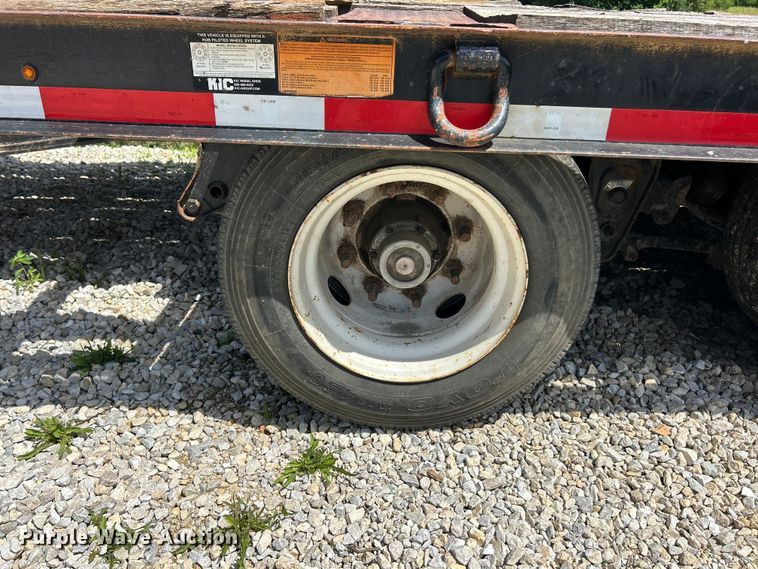 image for item FC2842 2016 TrailKing TK40LP equipment trailer