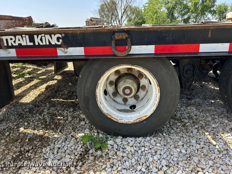image for item FC2842 2016 TrailKing TK40LP equipment trailer