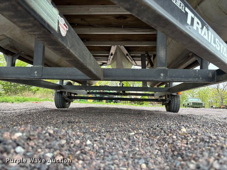 image for item FC5605 1992 Sun Tracker  Bass Buggy 18 pontoon boat