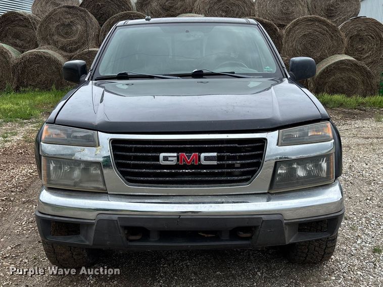 image for item FC5778 2011 GMC Canyon Crew Cab pickup truck