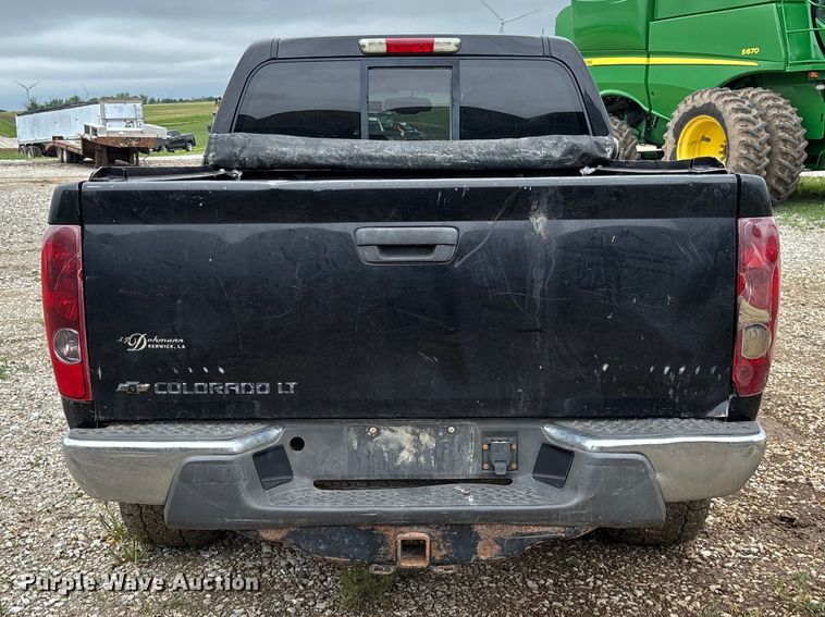 image for item FC5778 2011 GMC Canyon Crew Cab pickup truck